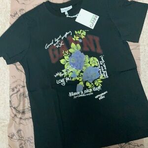 Ganni Black Floral Handwritten Text Tee retro inspired designer Casual Top sizeM
